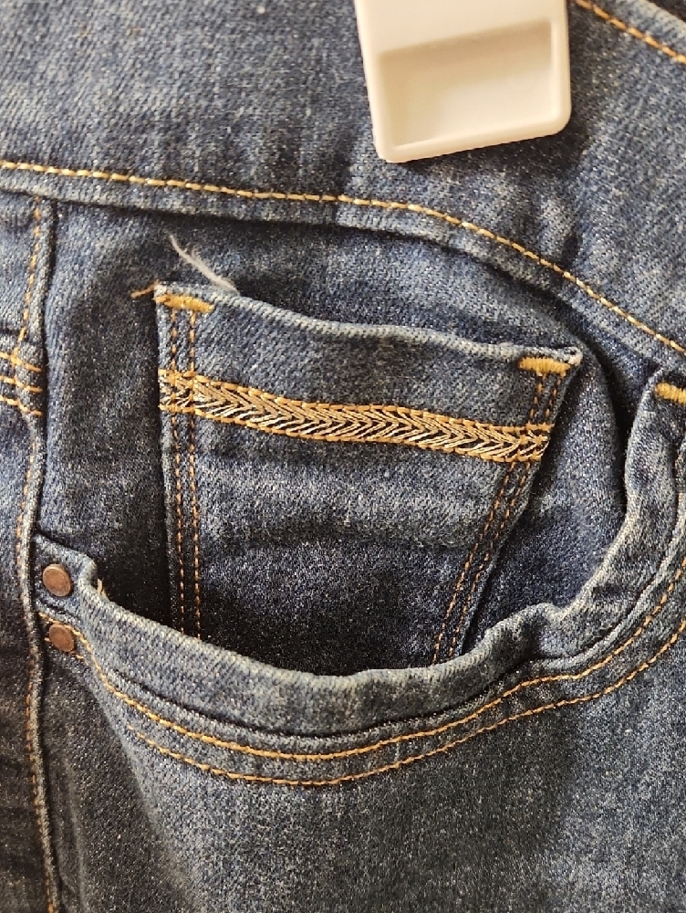 Levi's Women's Dark Wash Denim Roll-Cuff Shorts - Picture 7 of 8